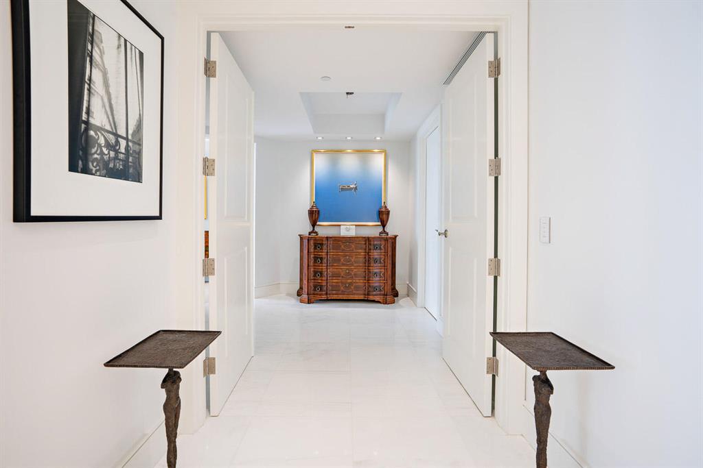 Ritz Carlton Residences - Residential