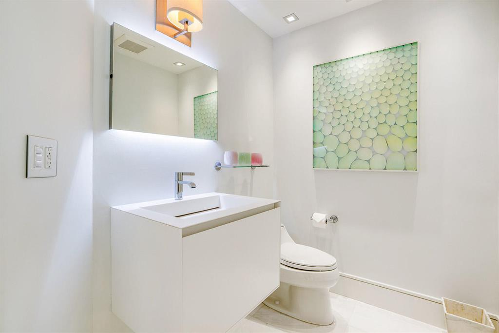 Ritz Carlton Residences - Residential