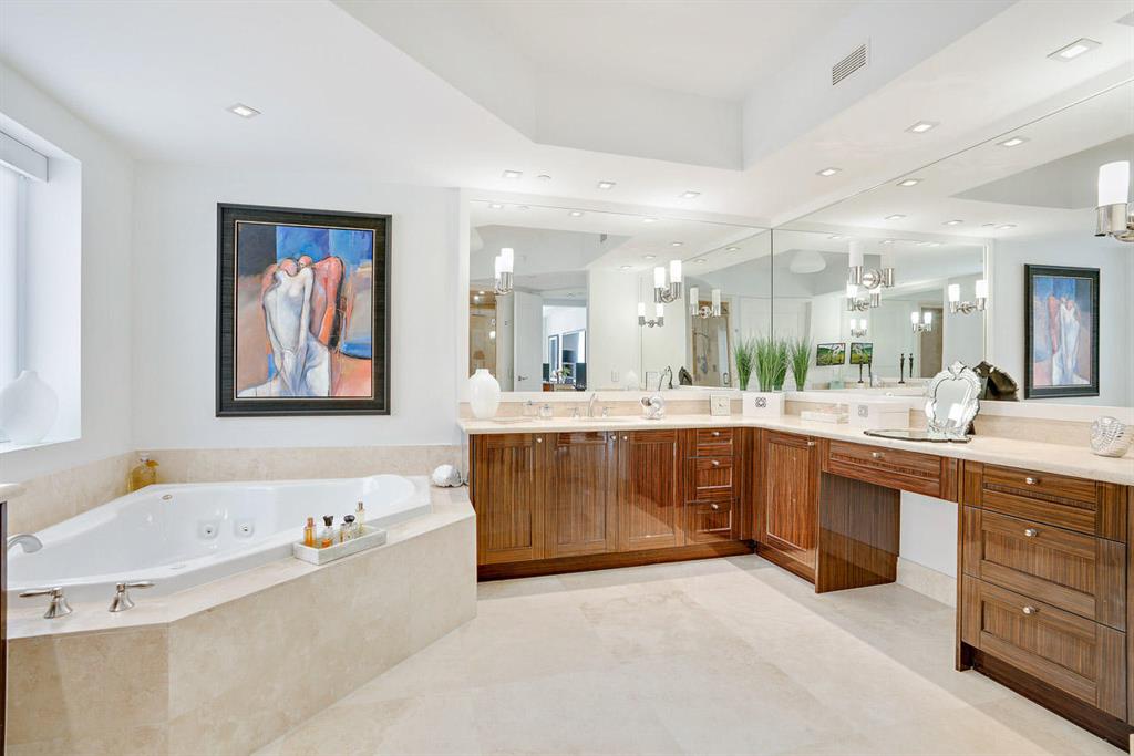 Ritz Carlton Residences - Residential