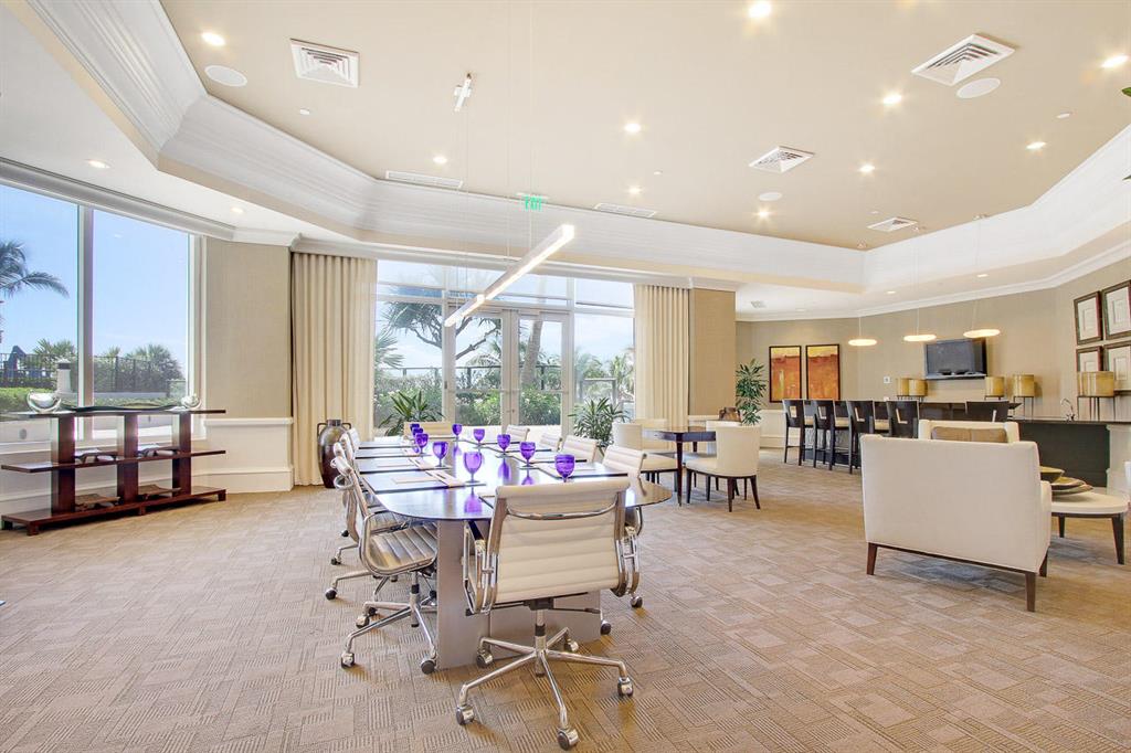 Ritz Carlton Residences - Residential