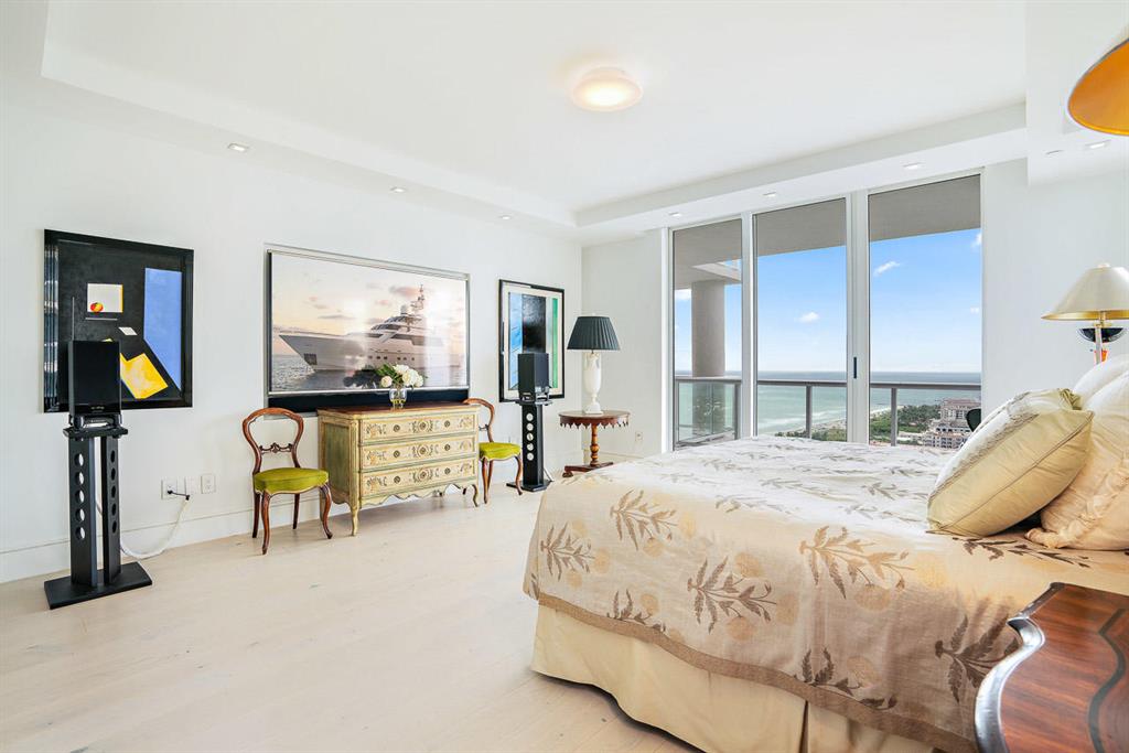 Ritz Carlton Residences - Residential