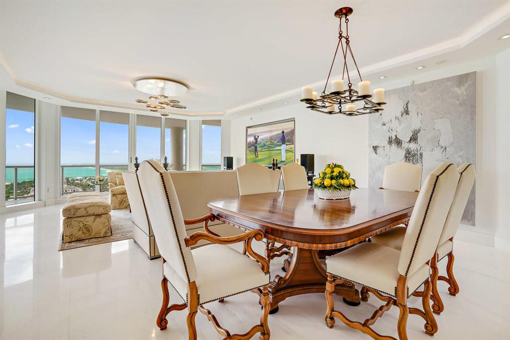 Ritz Carlton Residences - Residential