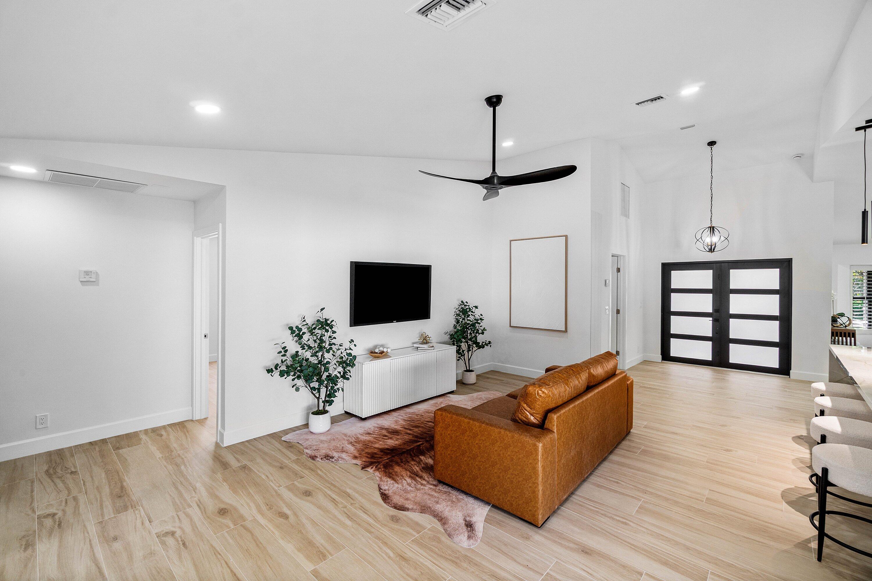 OAKMONT - Residential