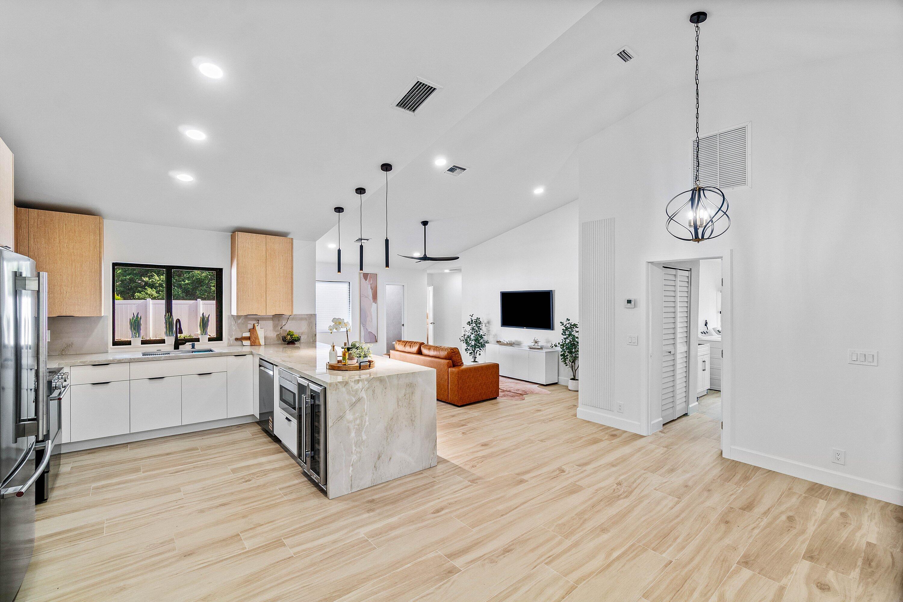 OAKMONT - Residential