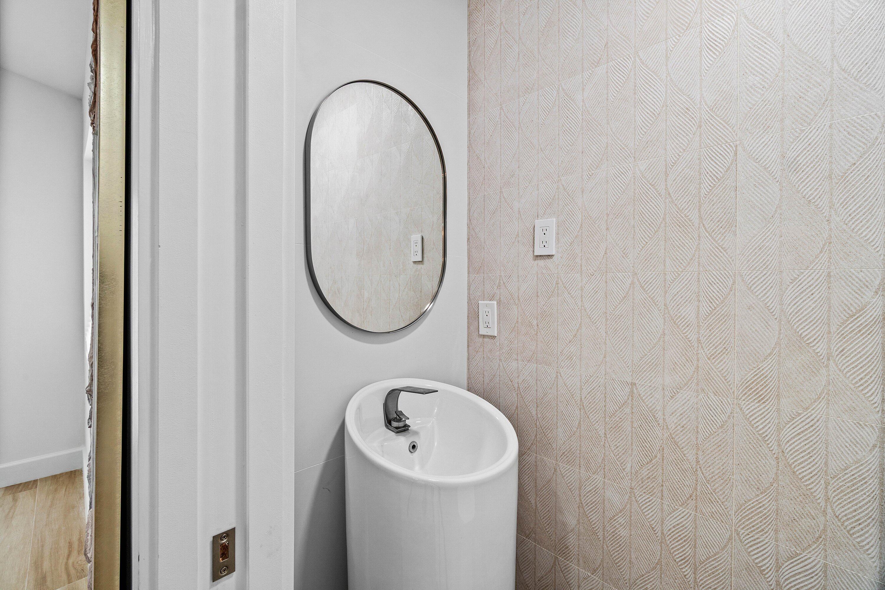 OAKMONT - Residential