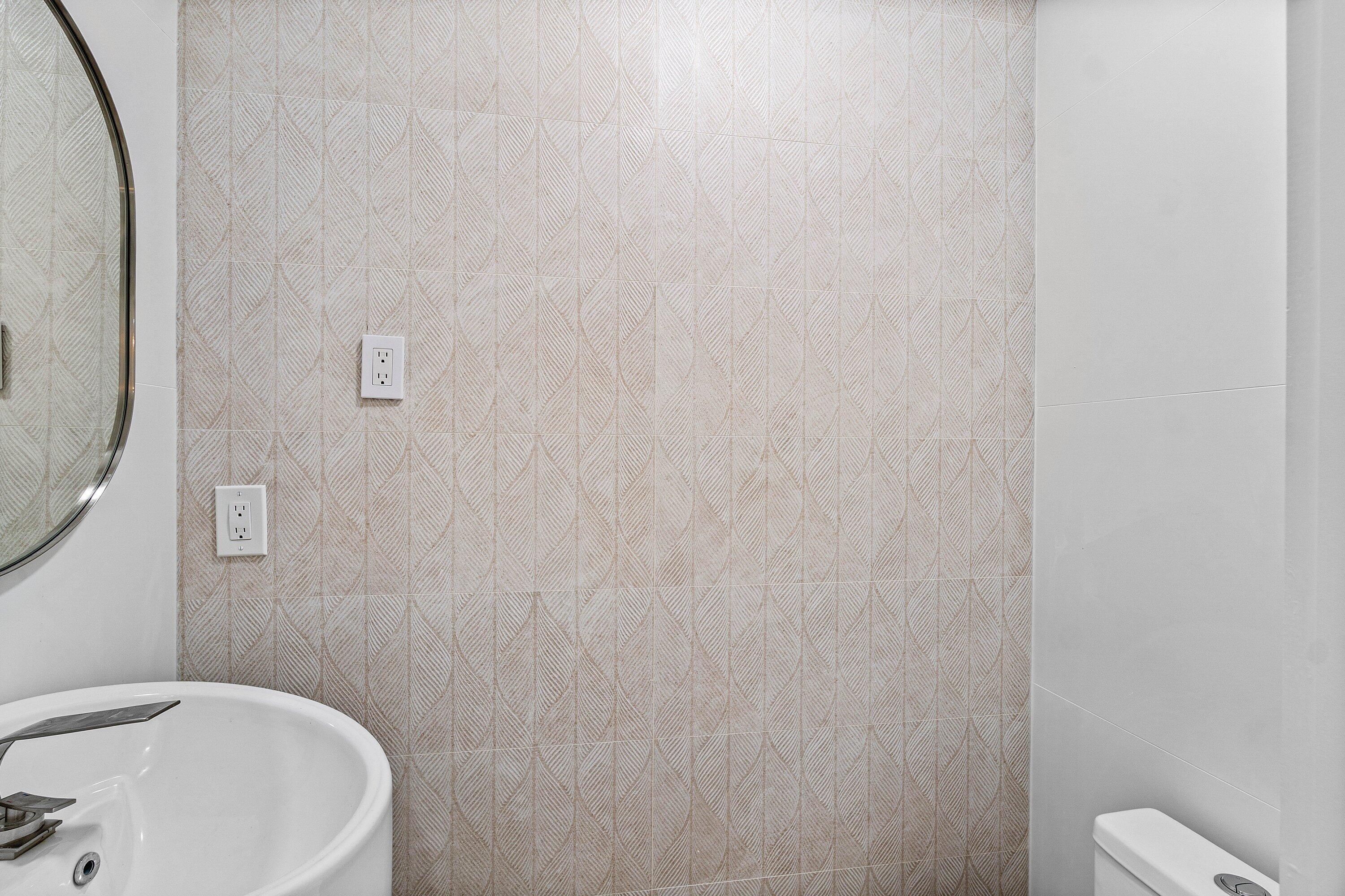 OAKMONT - Residential