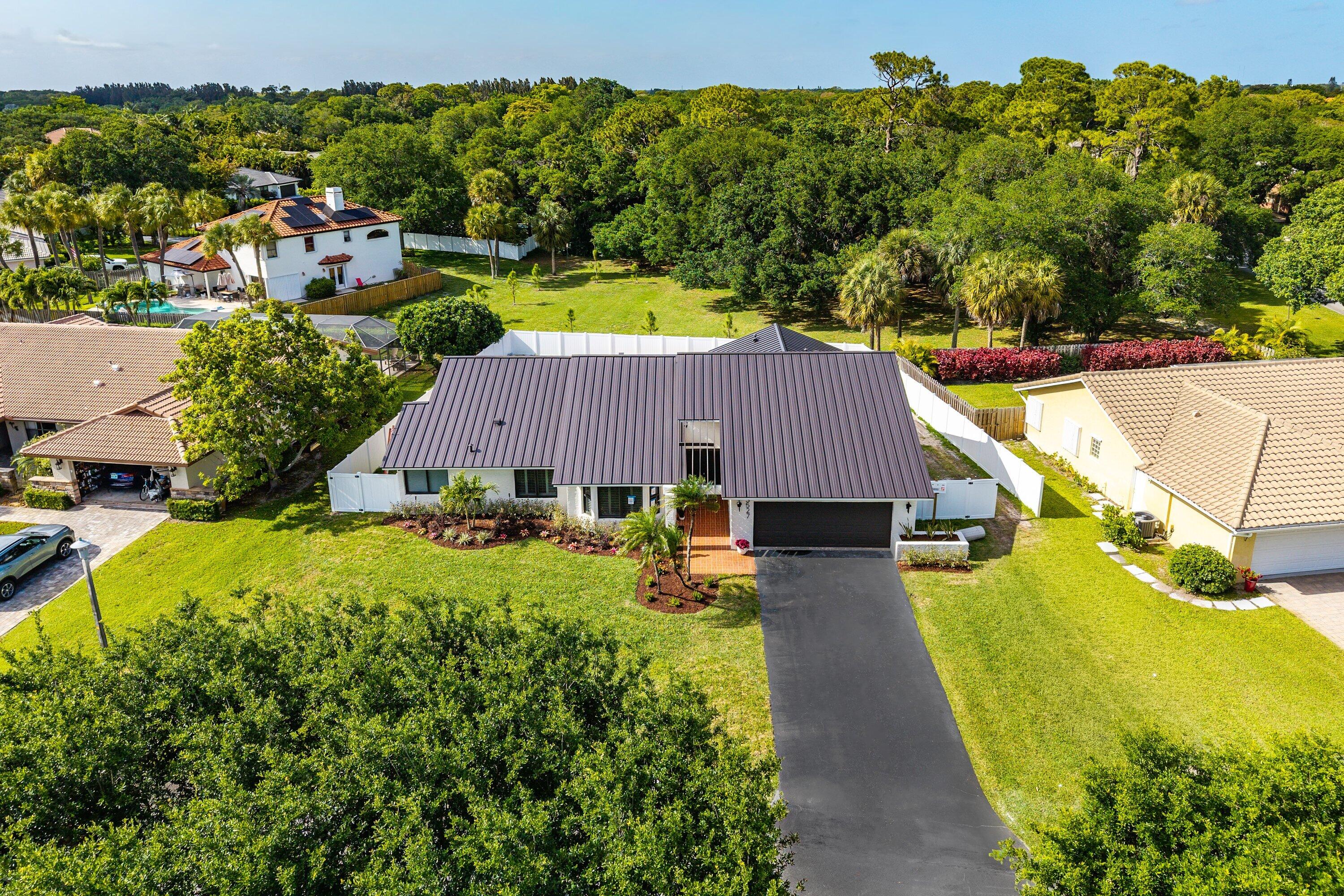 OAKMONT - Residential