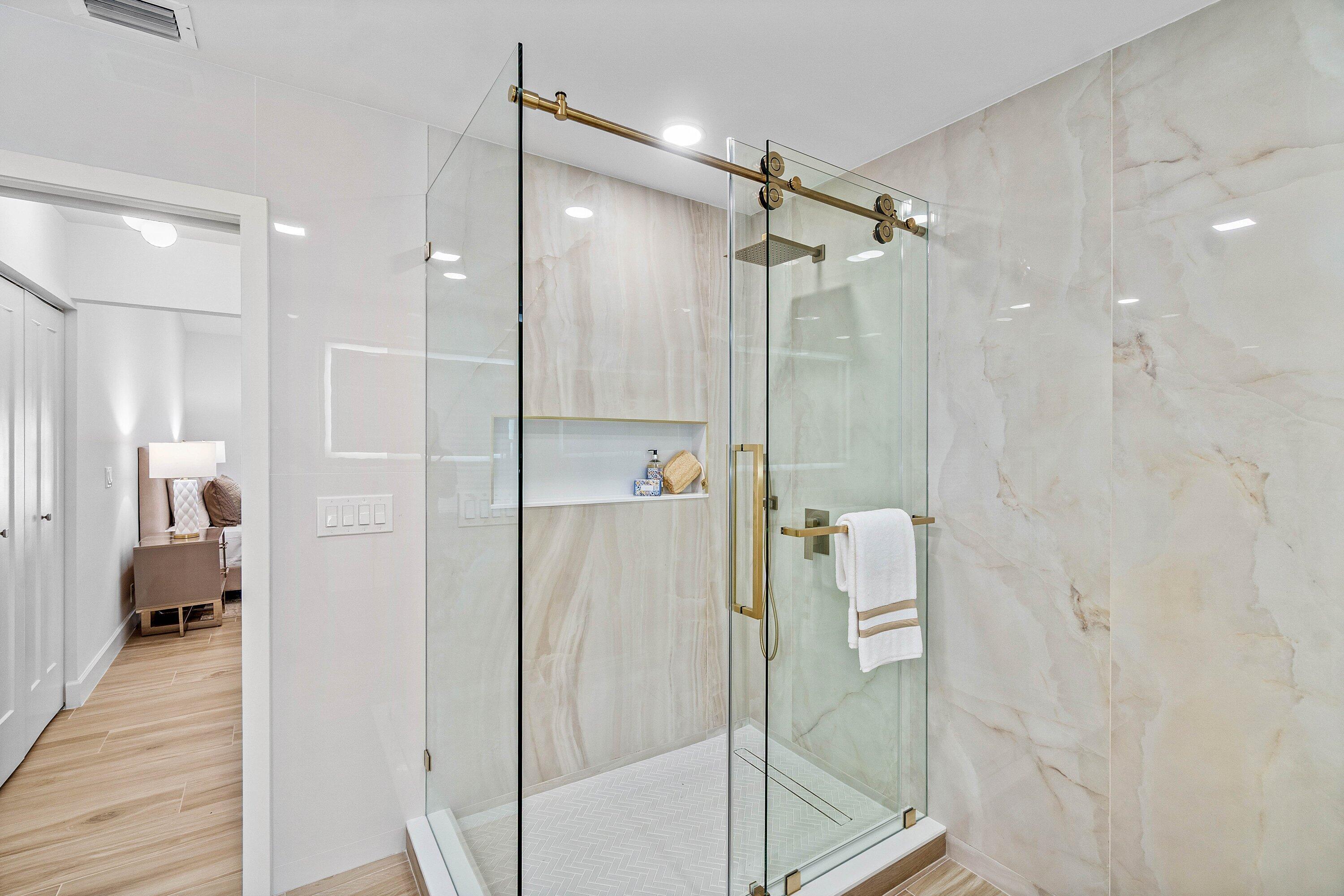 OAKMONT - Residential