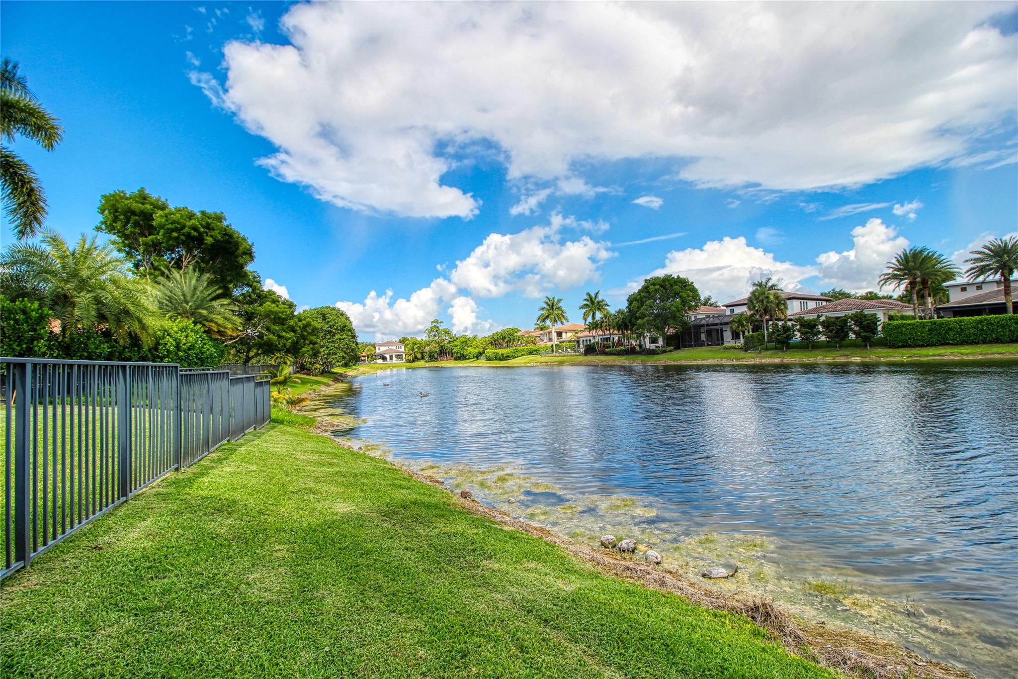 Parkland Golf & Country C - Residential