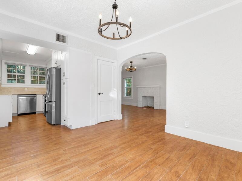 SOUTH PALM BEACH ESTATES - Residential Lease
