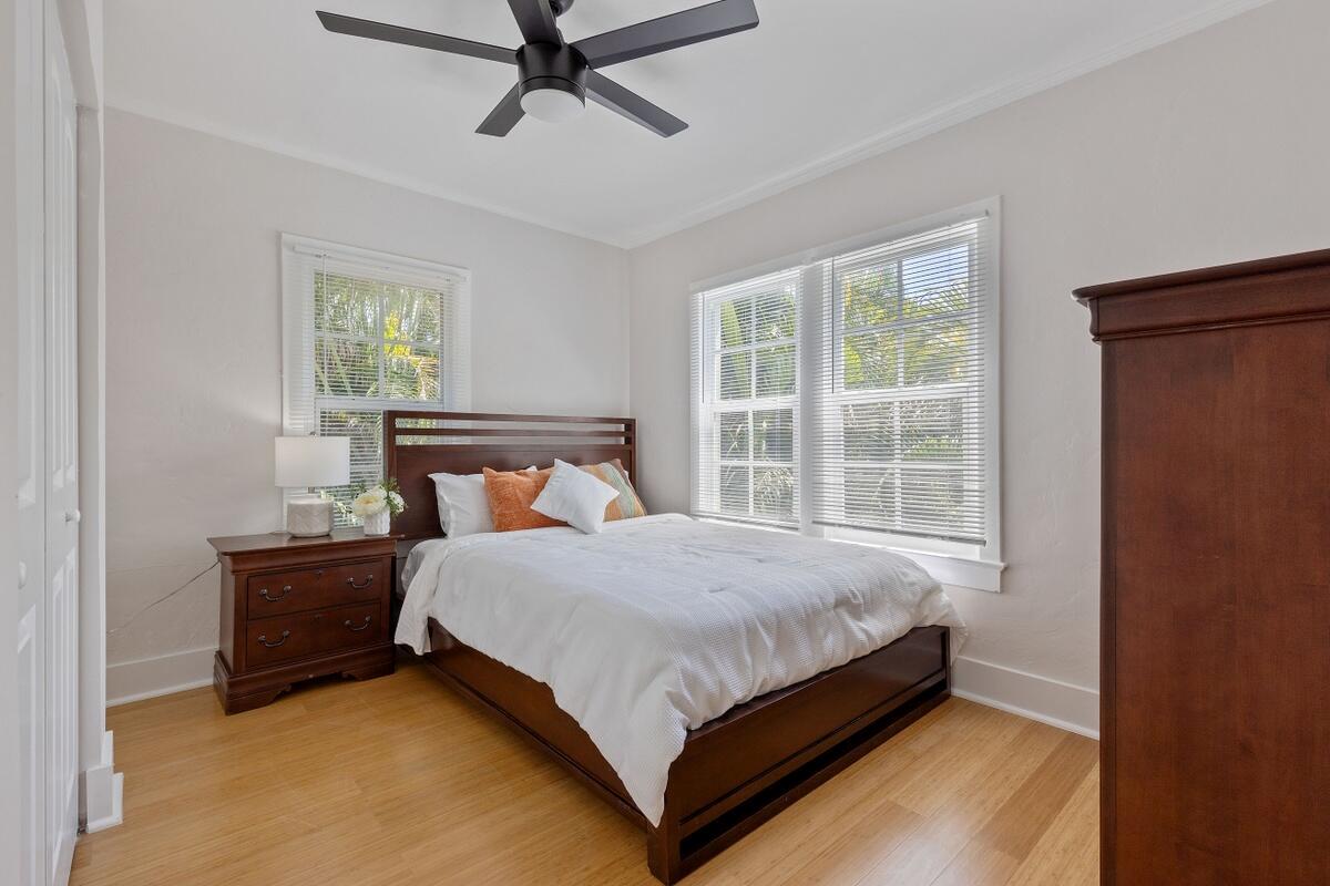 SOUTH PALM BEACH ESTATES - Residential Lease