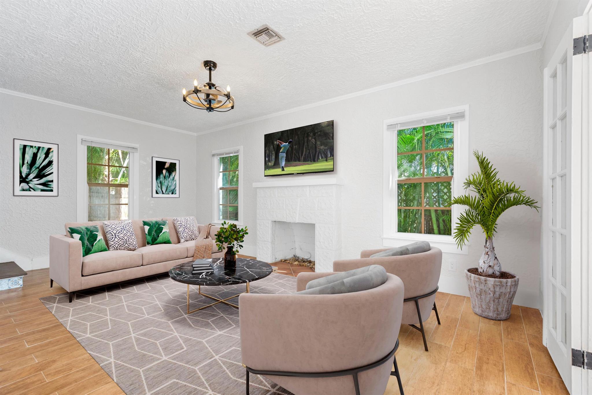 SOUTH PALM BEACH ESTATES - Residential Lease