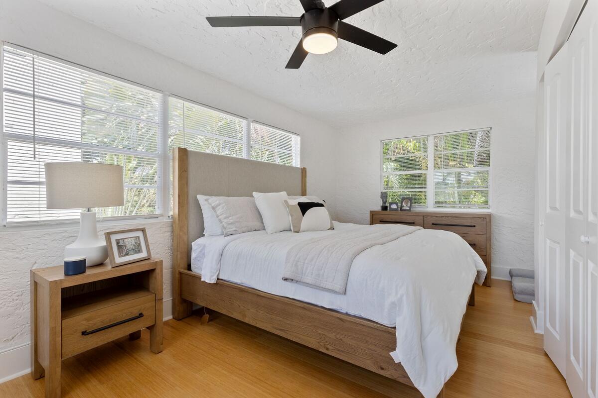 SOUTH PALM BEACH ESTATES - Residential Lease