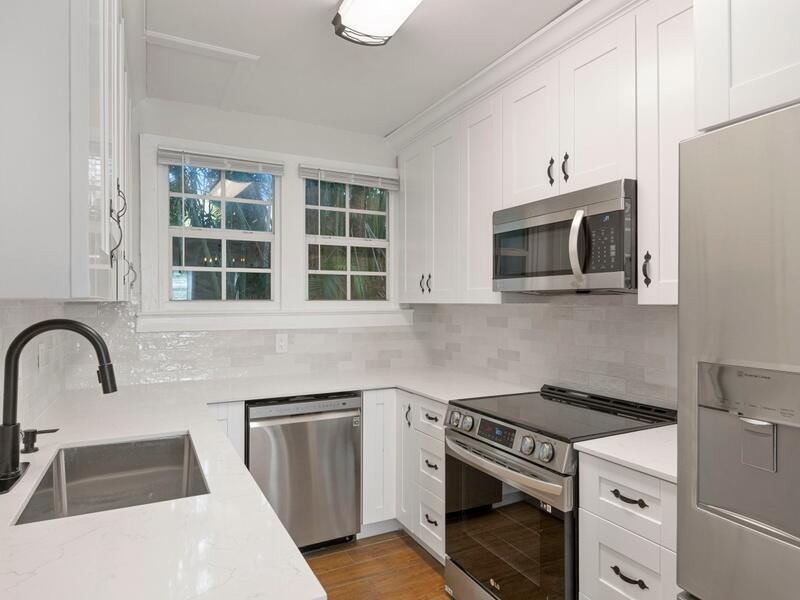 SOUTH PALM BEACH ESTATES - Residential Lease