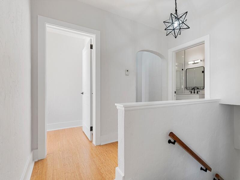 SOUTH PALM BEACH ESTATES - Residential Lease