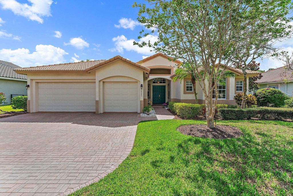Photo of 4585 SW Long Bay Drive, Palm City, FL 34990 (MLS # F10446151)