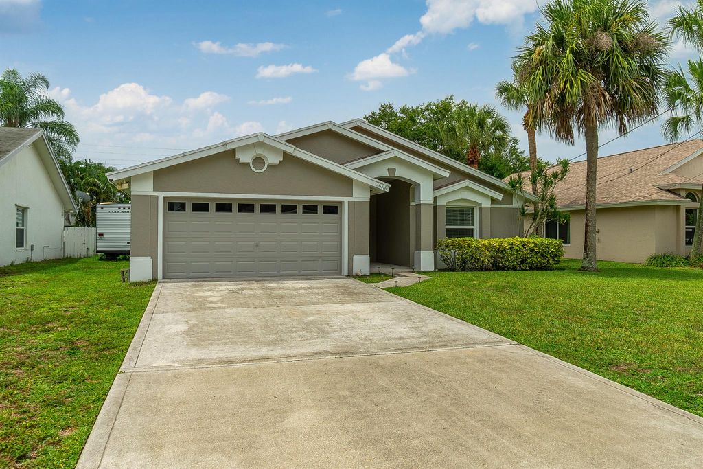 Photo of 6316 Ungerer Street, Jupiter, FL 33458 (MLS # R11071446)