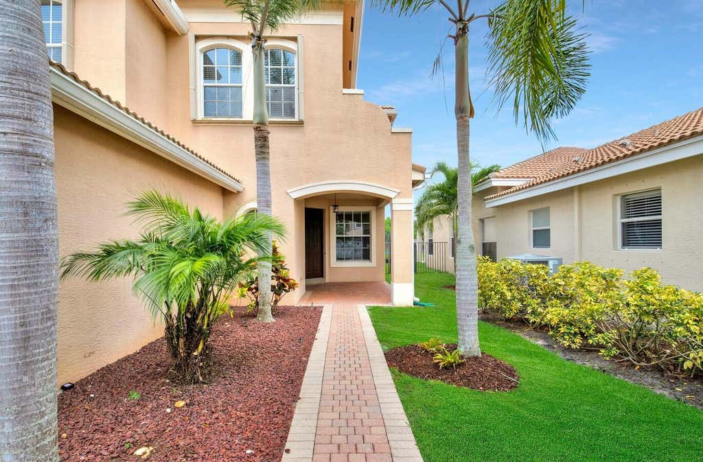 Photo of 10323 Gentlewood Forest Drive Dr, Boynton Beach, FL 33473 (MLS # R10810992)