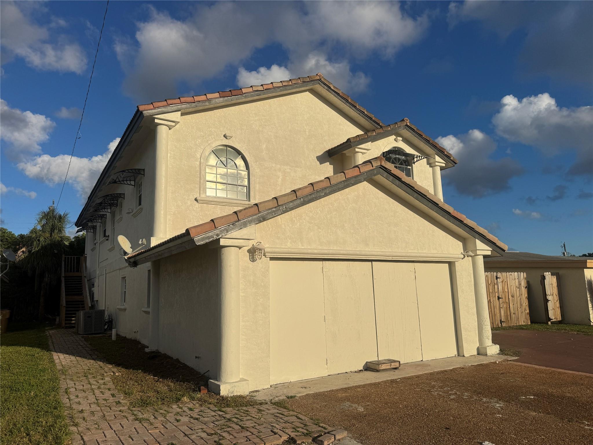 College Park 23-42 B - Residential Lease