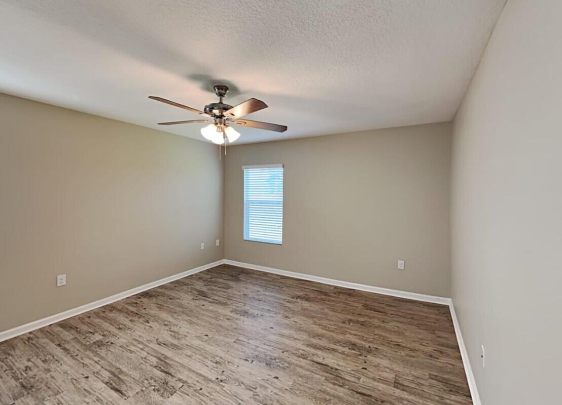WOODCREST - Residential Lease