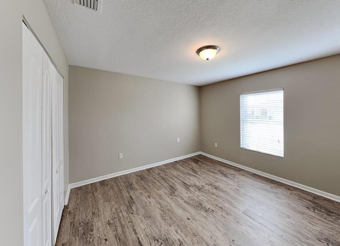 WOODCREST - Residential Lease