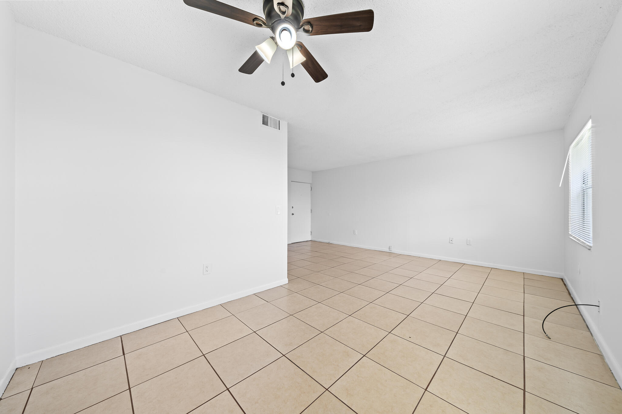 RIVERSIDE DRIVE - Residential