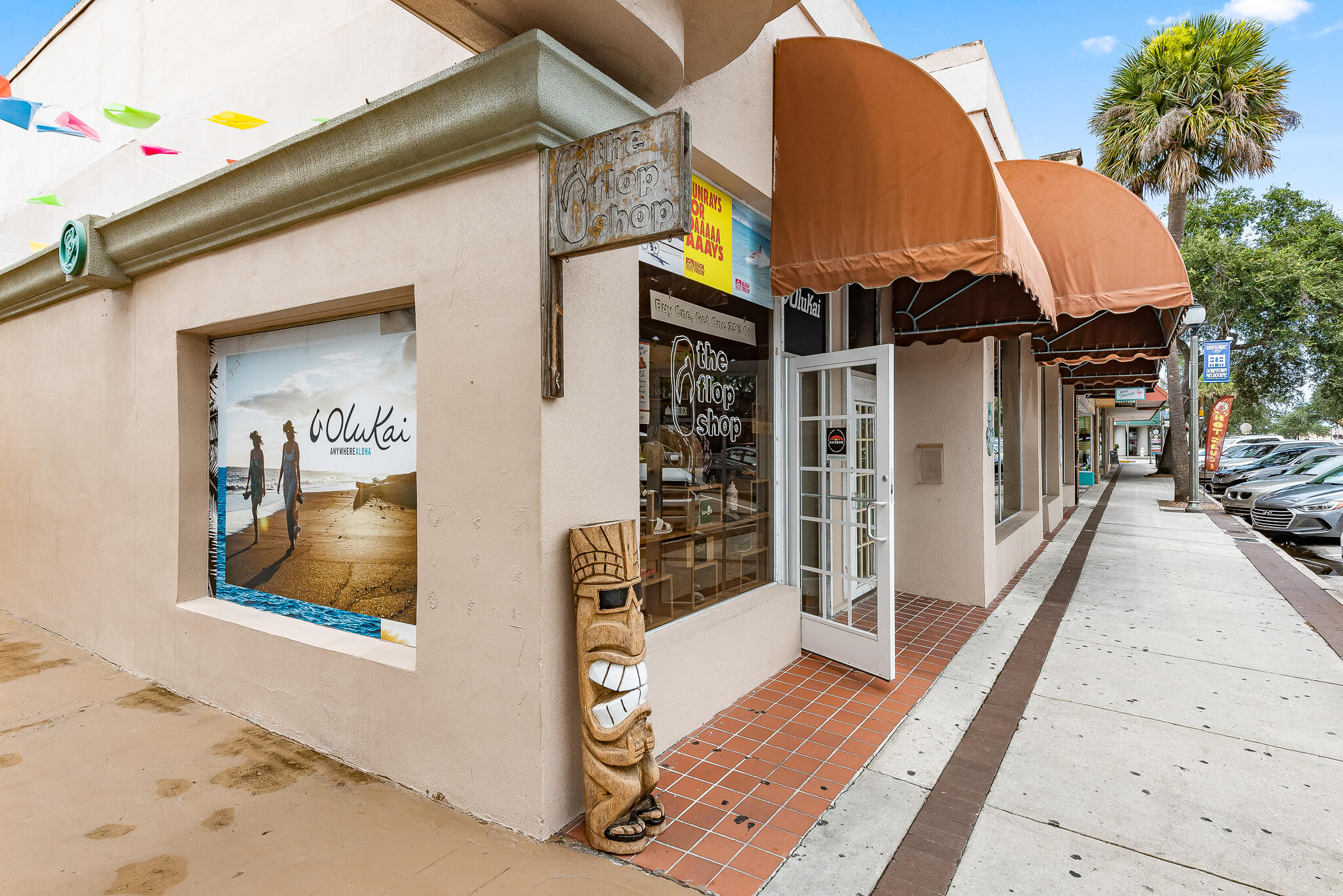 RIVERSIDE DRIVE - Residential