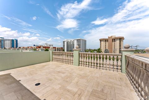 Tiny photo for 430 SUNSET Drive, Pompano Beach, FL 33062 (MLS # B26054537)