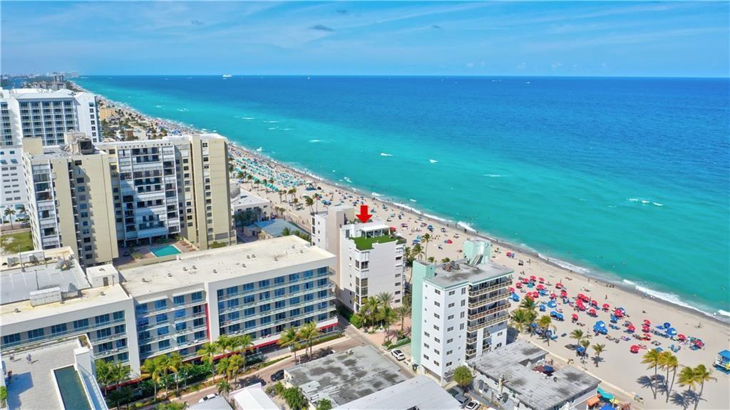 HOLLYWOOD OCEANFRONT - Residential