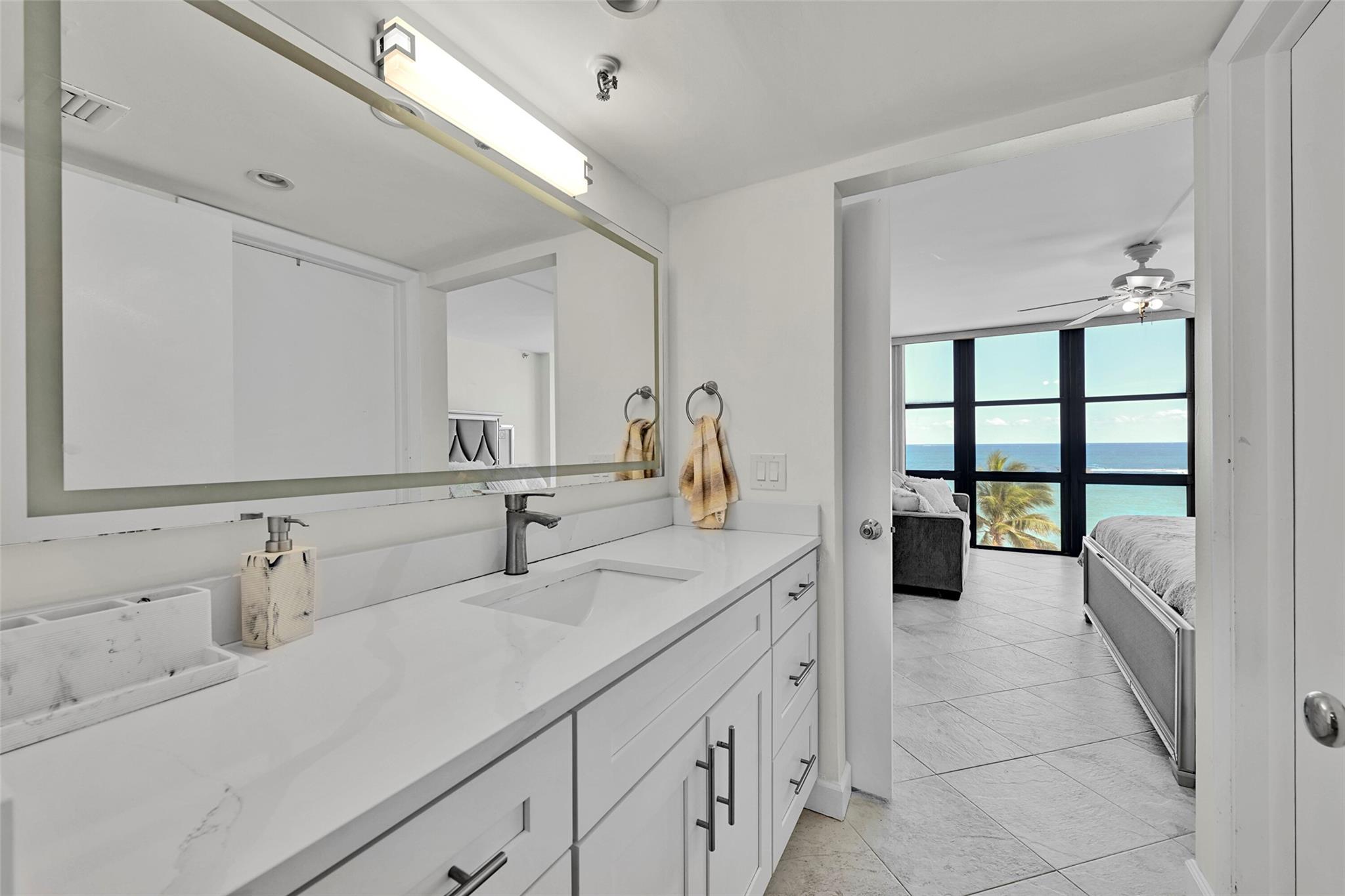 HOLLYWOOD OCEANFRONT - Residential