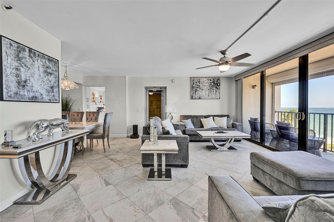 HOLLYWOOD OCEANFRONT - Residential