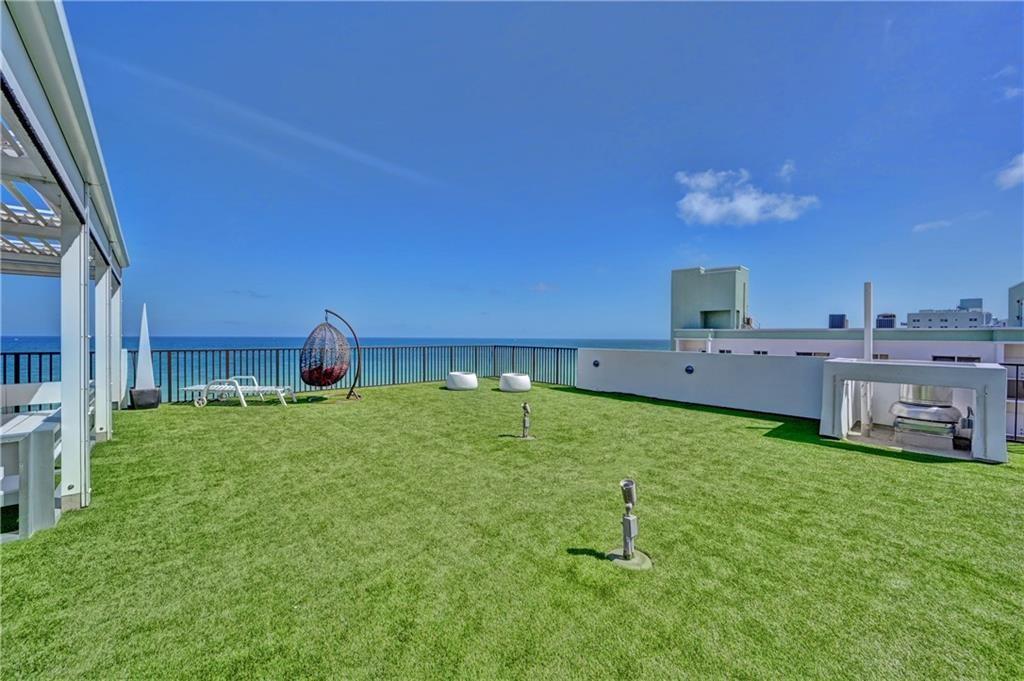 HOLLYWOOD OCEANFRONT - Residential