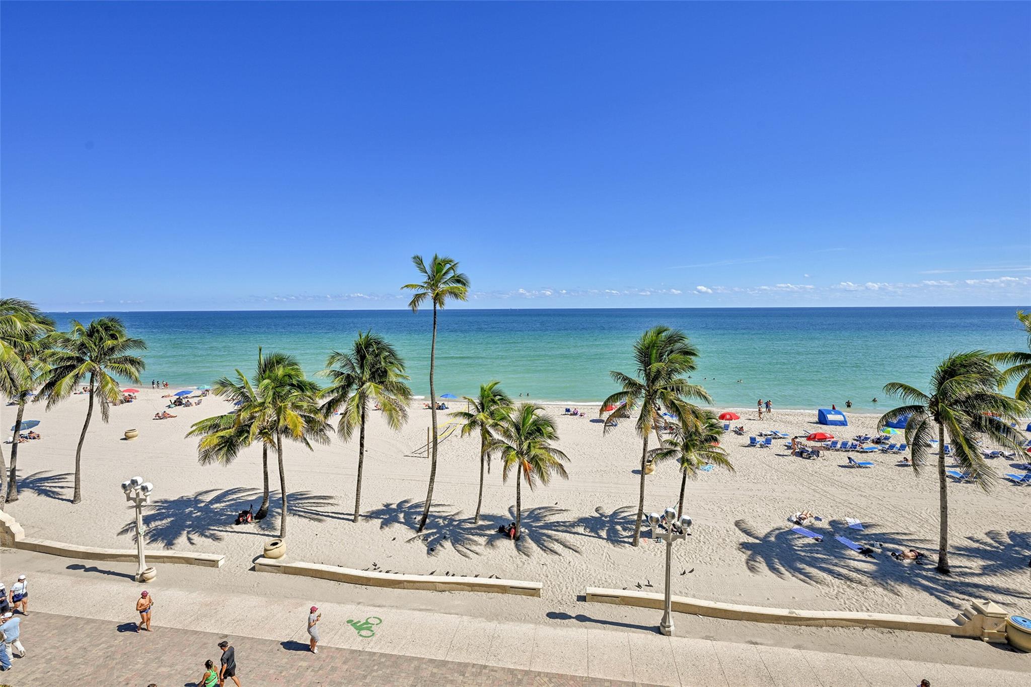 HOLLYWOOD OCEANFRONT - Residential