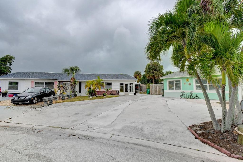 Photo of 68 N El Mar Drive, Jensen Beach, FL 34957 (MLS # R10936627)