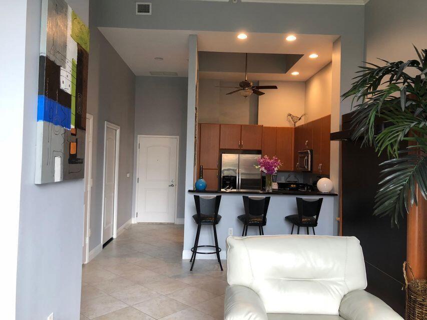 View photos, virtual tours, details... 701 S Olive Avenue 317