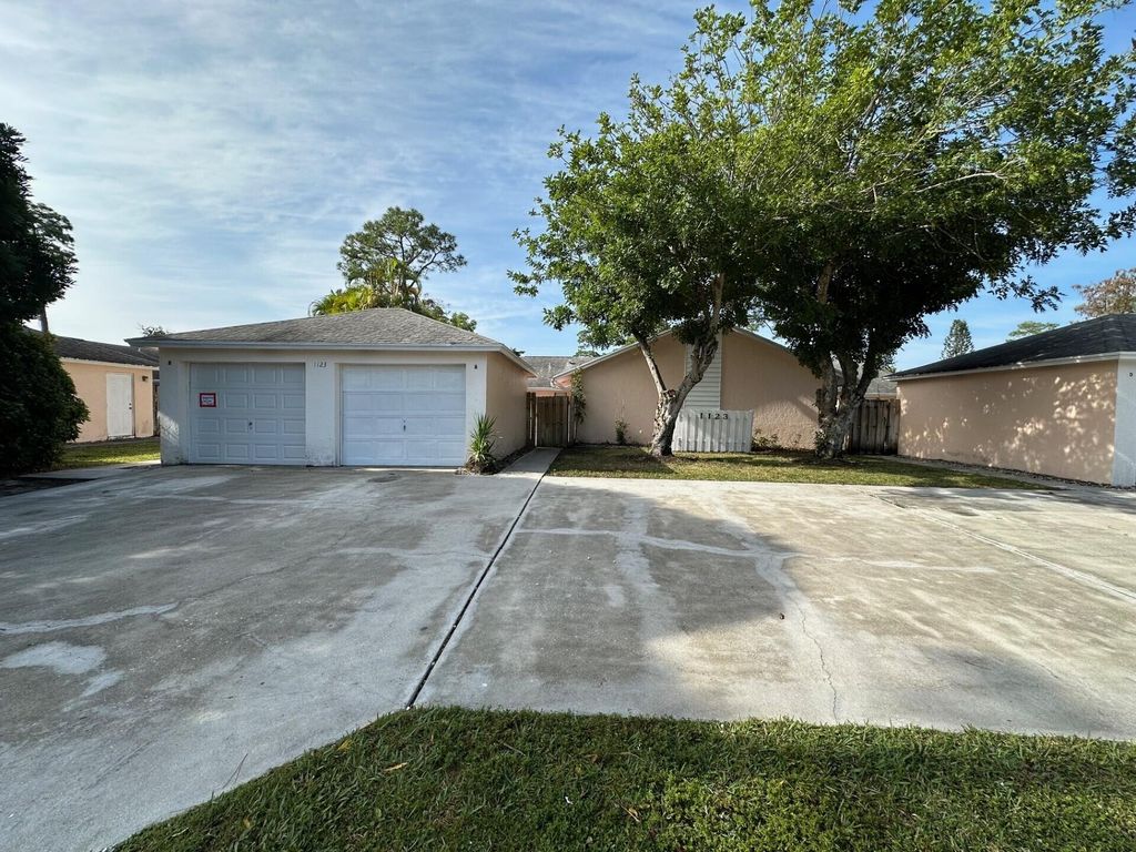 Photo of 1123 Hyacinth Place #A, Wellington, FL 33414 (MLS # R10948805)