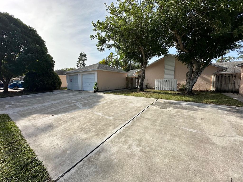 Photo of 1123 Hyacinth Place #A, Wellington, FL 33414 (MLS # R10948805)