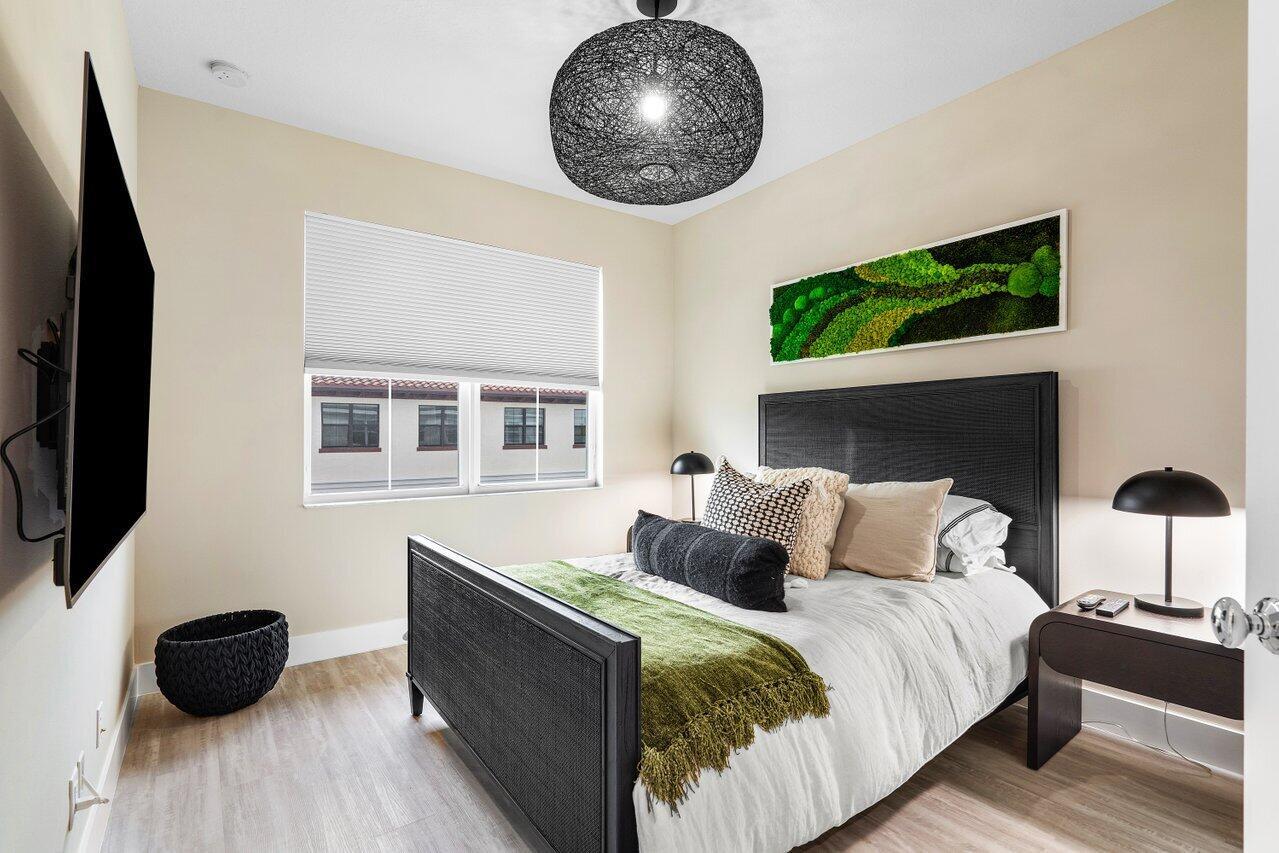 ALTON - Residential Lease