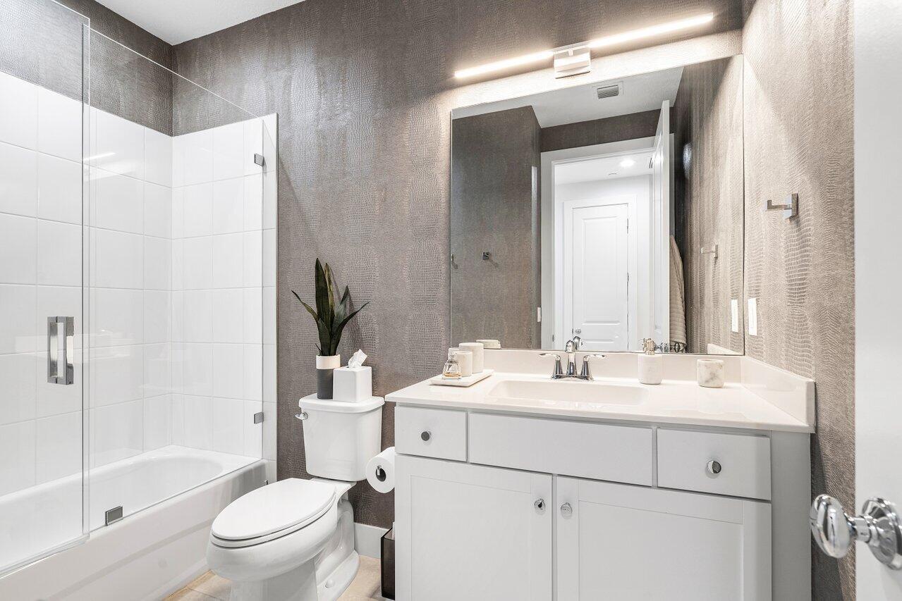 ALTON - Residential Lease