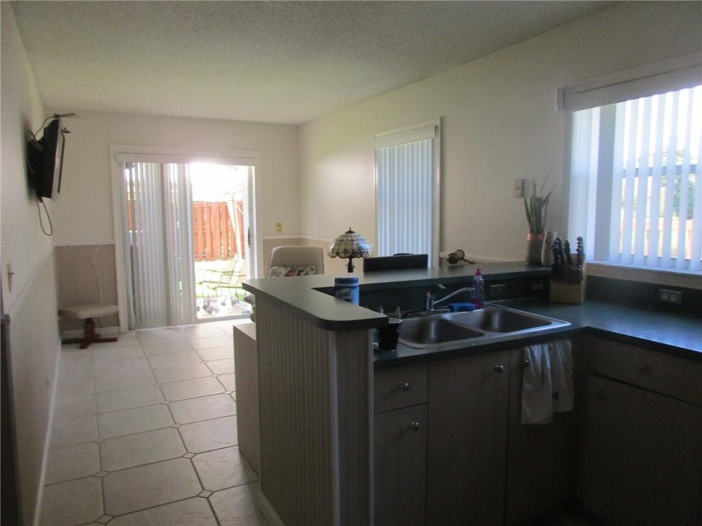 Cocopalms 154-41 B - Residential Lease