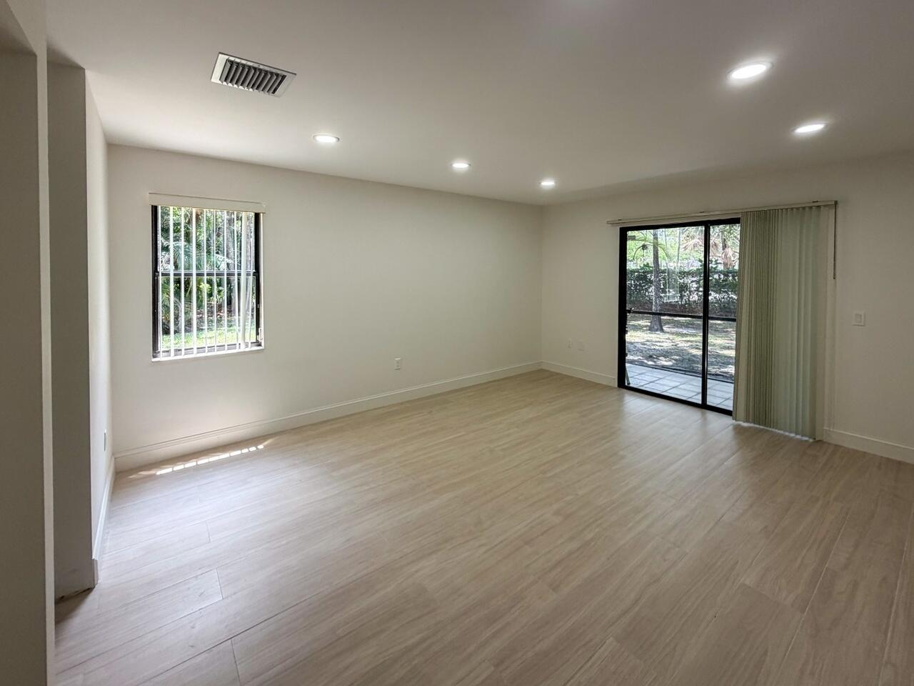 SHEFFIELD WOODS AT WELLINGTON CONDO - Residential Lease