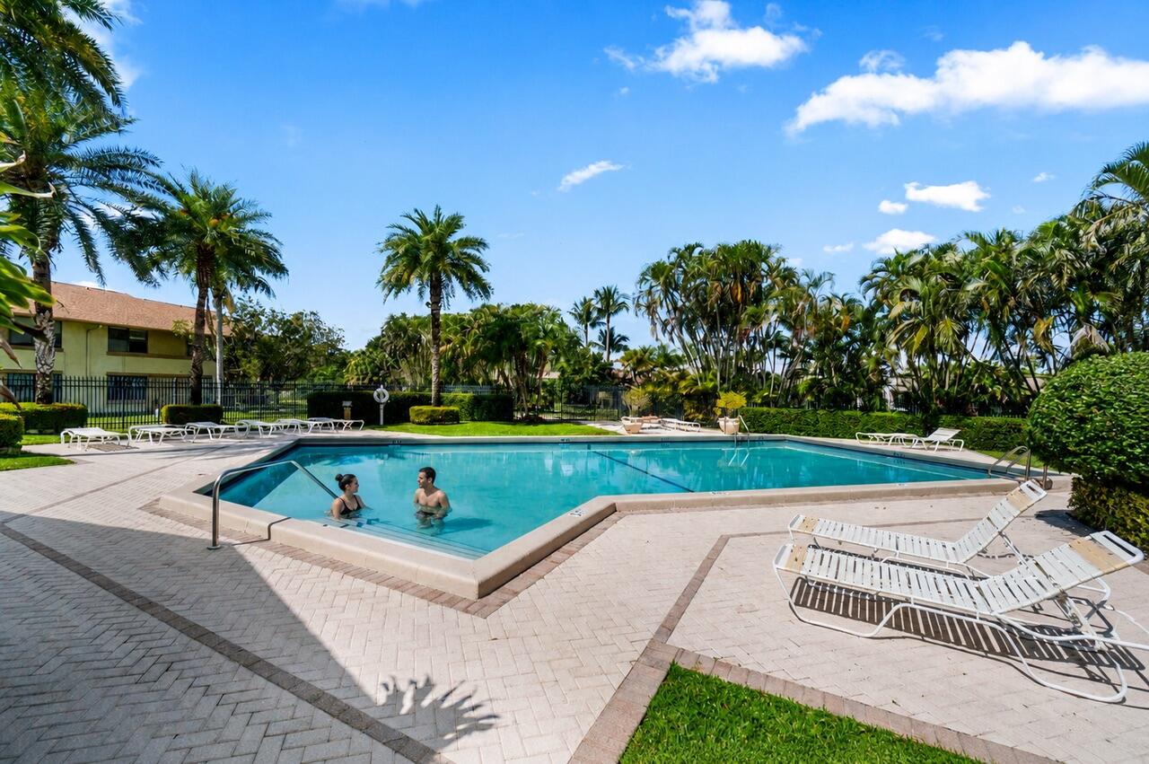 SHEFFIELD WOODS AT WELLINGTON CONDO - Residential Lease
