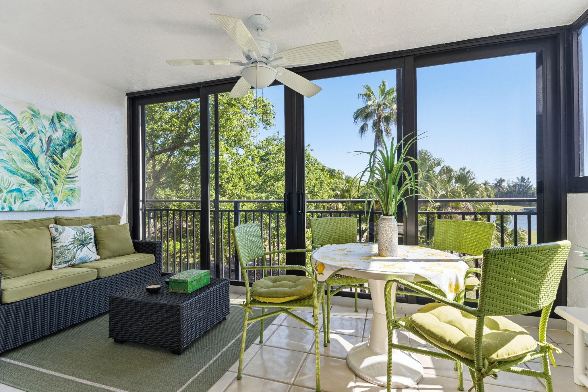 FAIRWAYS AT BONAVENTURE CONDO - Residential