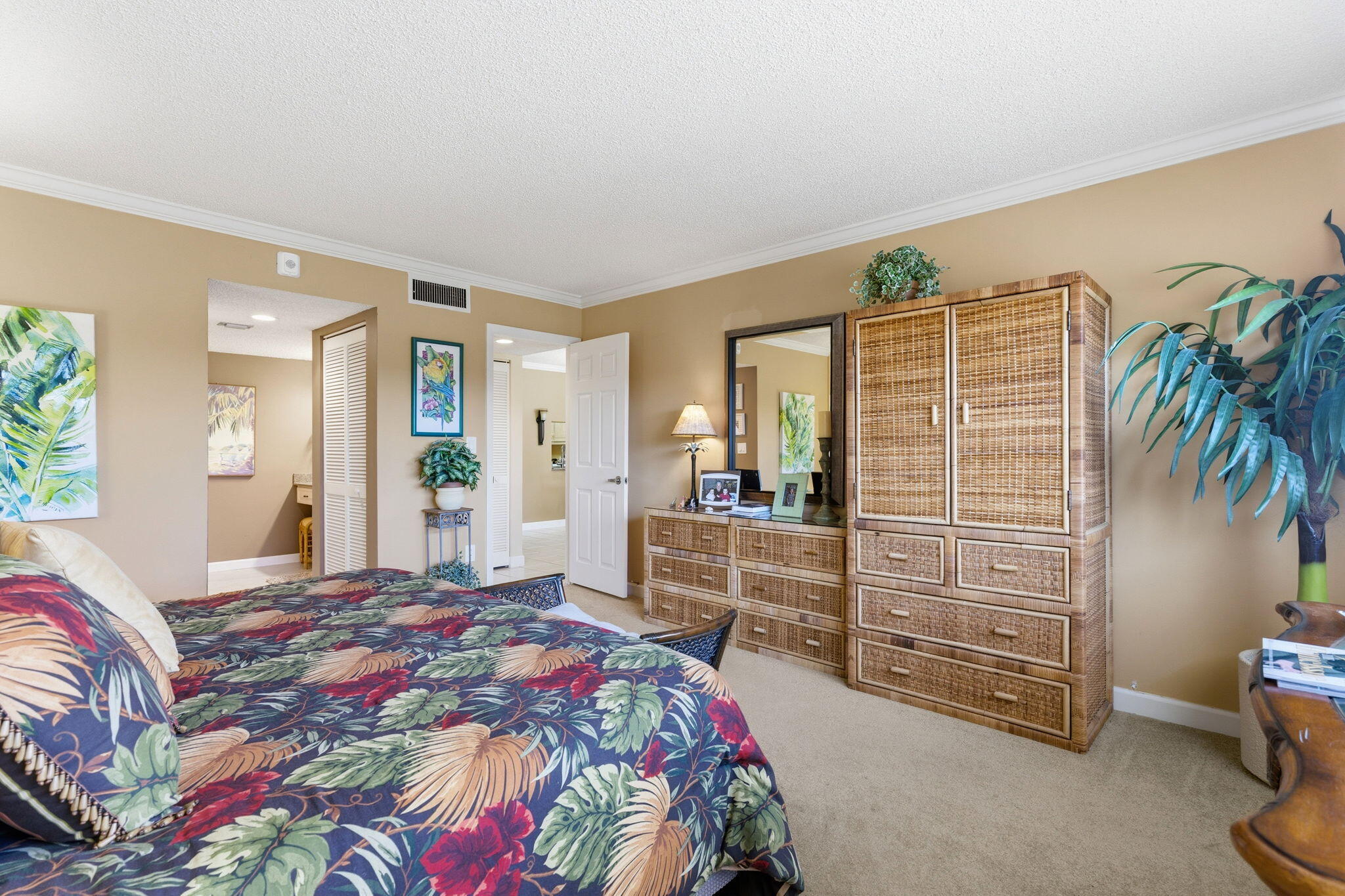 FAIRWAYS AT BONAVENTURE CONDO - Residential