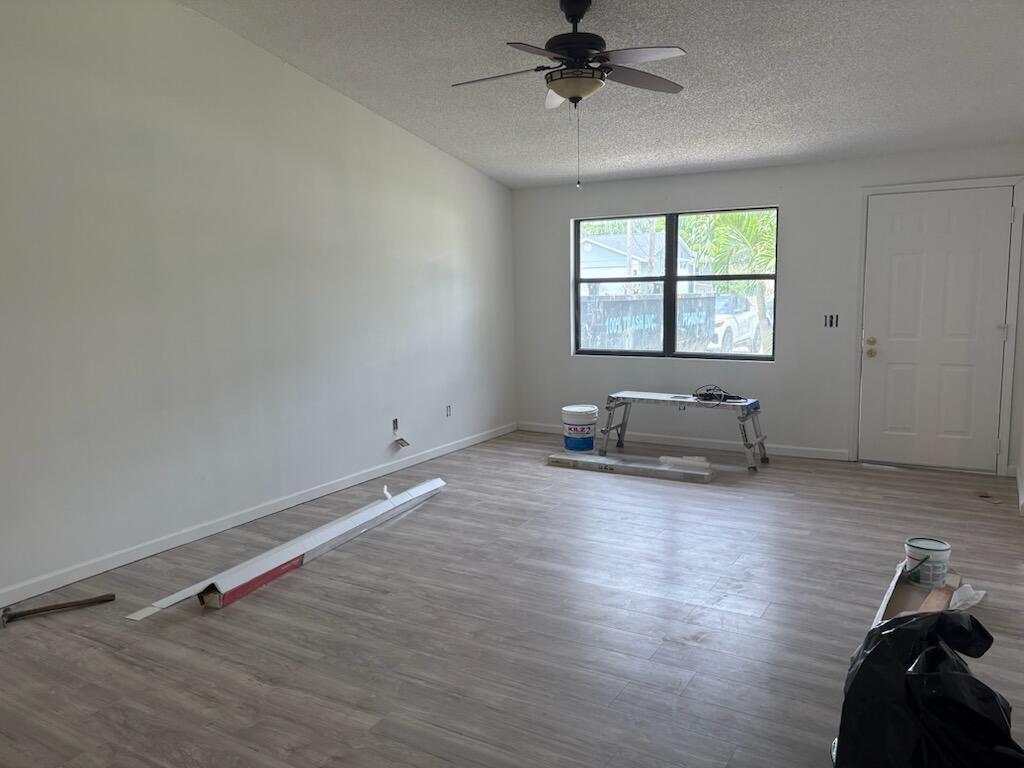 Port St Lucie, Florida 34953, United States, 3 Bedrooms Bedrooms, ,2 BathroomsBathrooms,Residential,Pending,209475