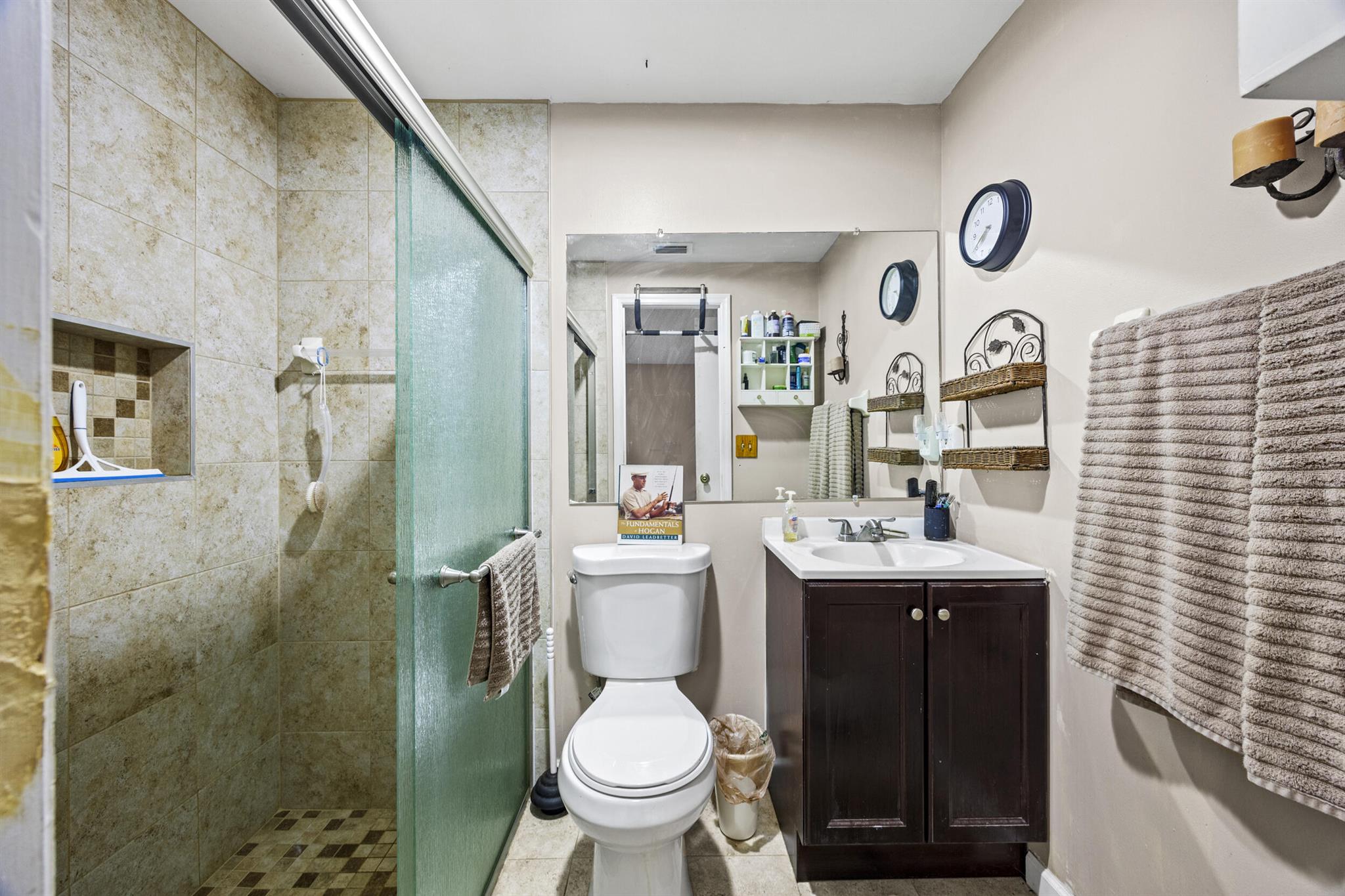 Port St Lucie, Florida 34953, United States, 3 Bedrooms Bedrooms, ,2 BathroomsBathrooms,Residential,Pending,209475