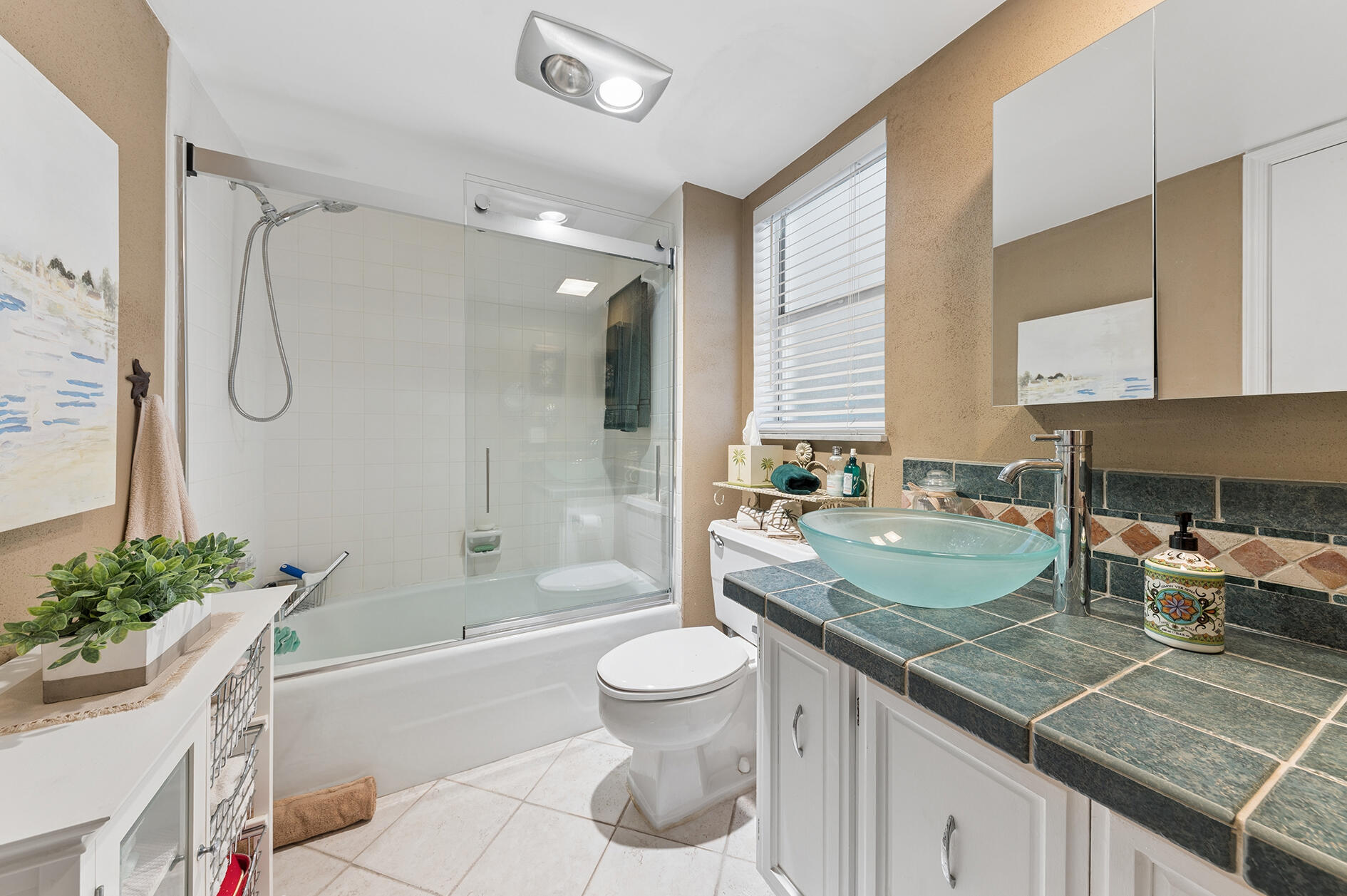 HARBOURSIDE - Residential