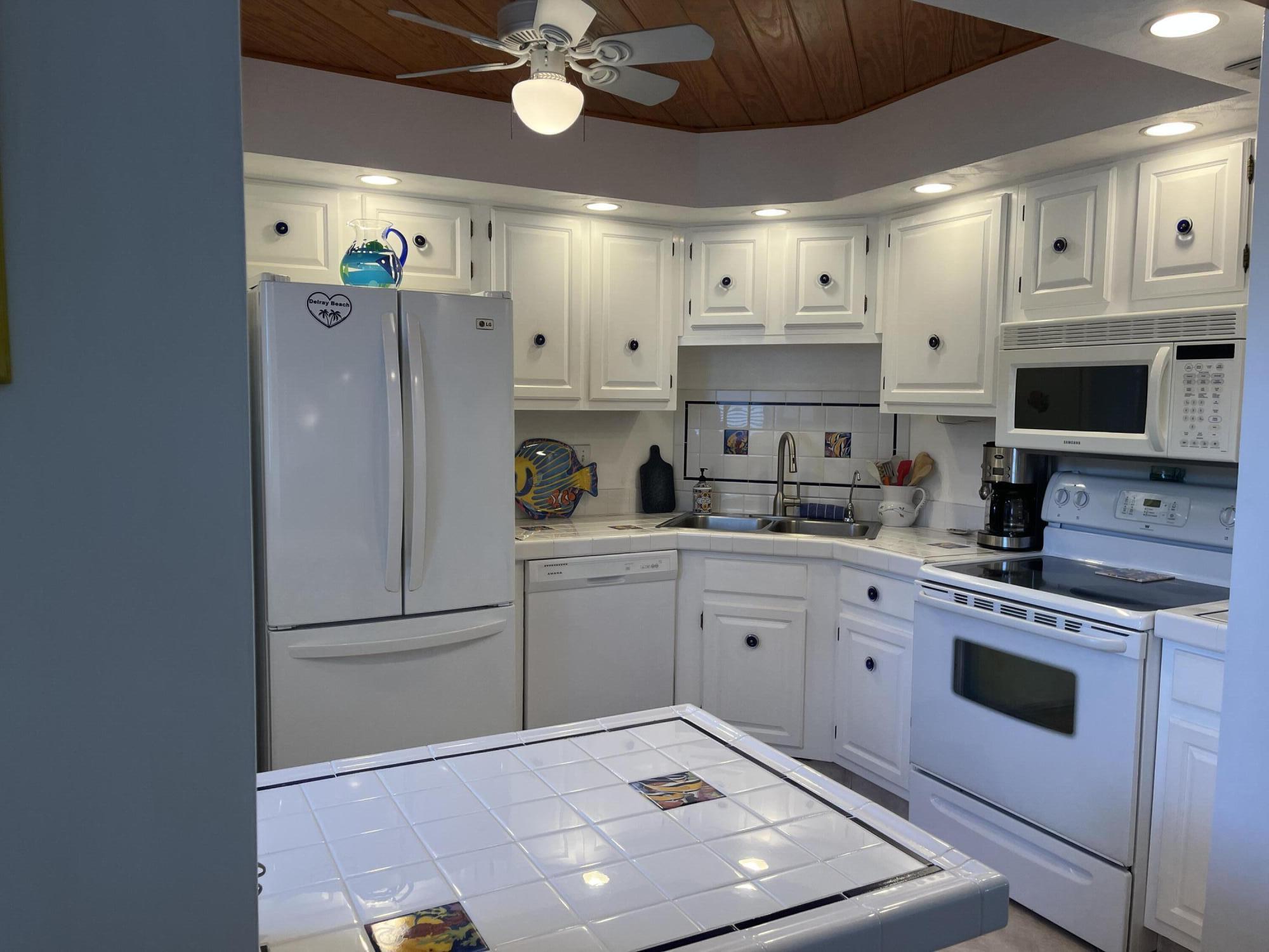 HARBOURSIDE - Residential