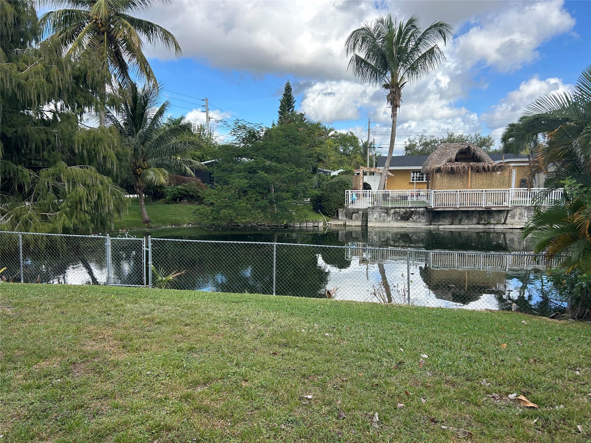 Stirling Lake 48-45 B - Residential