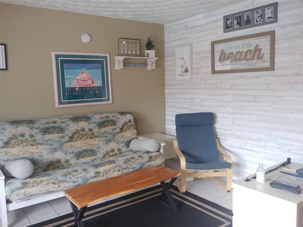 Photo of 120 NE 20th Avenue #3, Deerfield Beach, FL 33441 (MLS # F10529103)